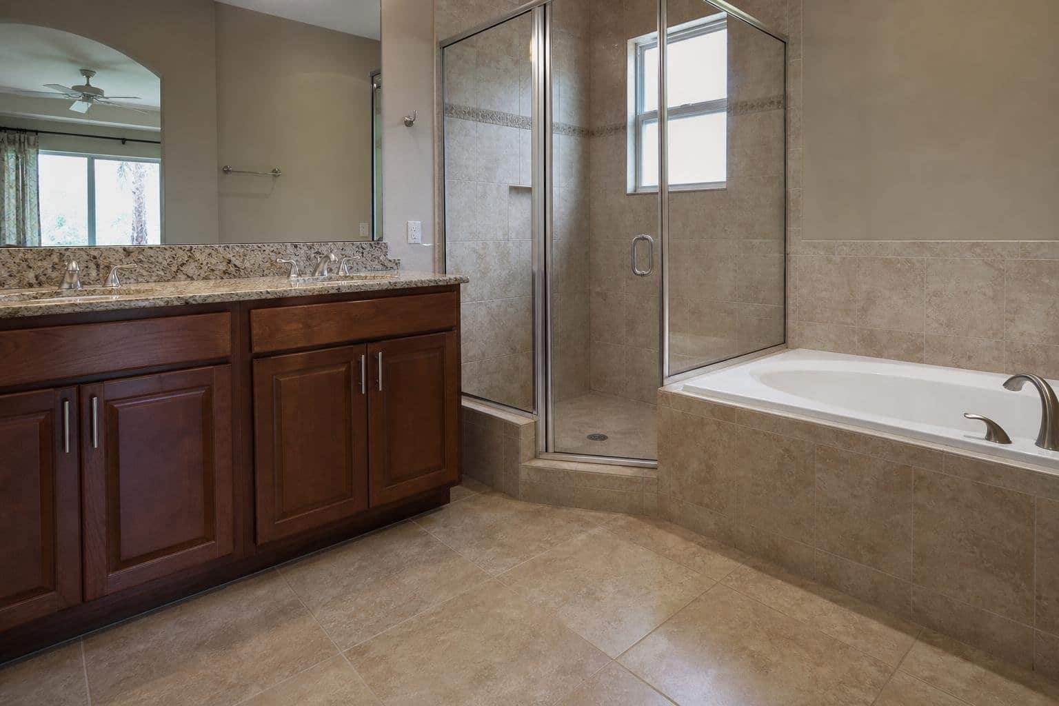 Vacant bathroom cleaning in Cape Coral, FL